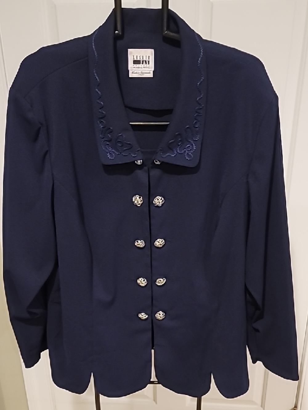 Leslie Fay Navy Embroidered Blazer with Vintage Silver Buttons 24WP - Picture 4 of 16